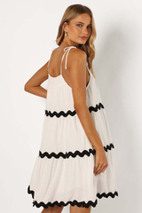 Colorblock Ripple Trim Loose Fit A-Line Midi Slip Dresses-Beige