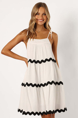 Colorblock Ripple Trim Loose Fit A-Line Midi Slip Dresses-Beige