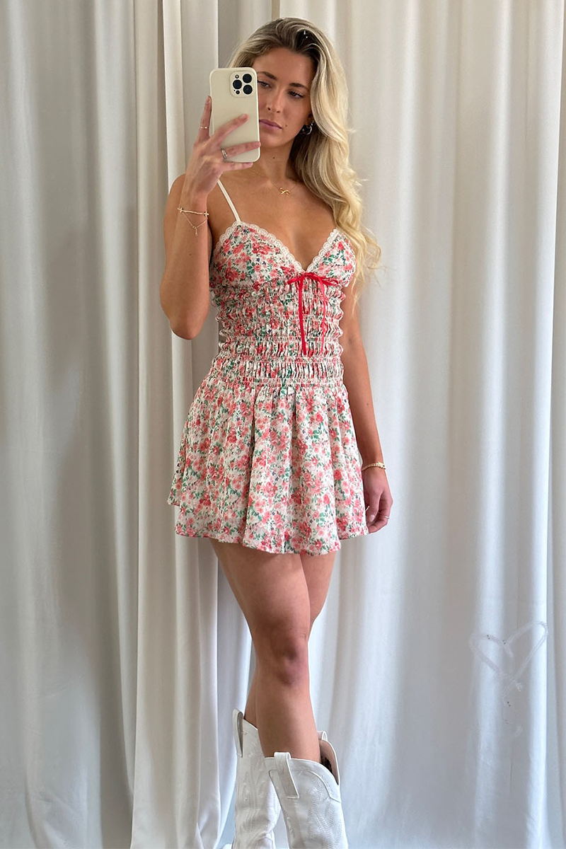 Ditsy Floral Print Lace Trim Tie Up Mini Strappy Dresses-Red