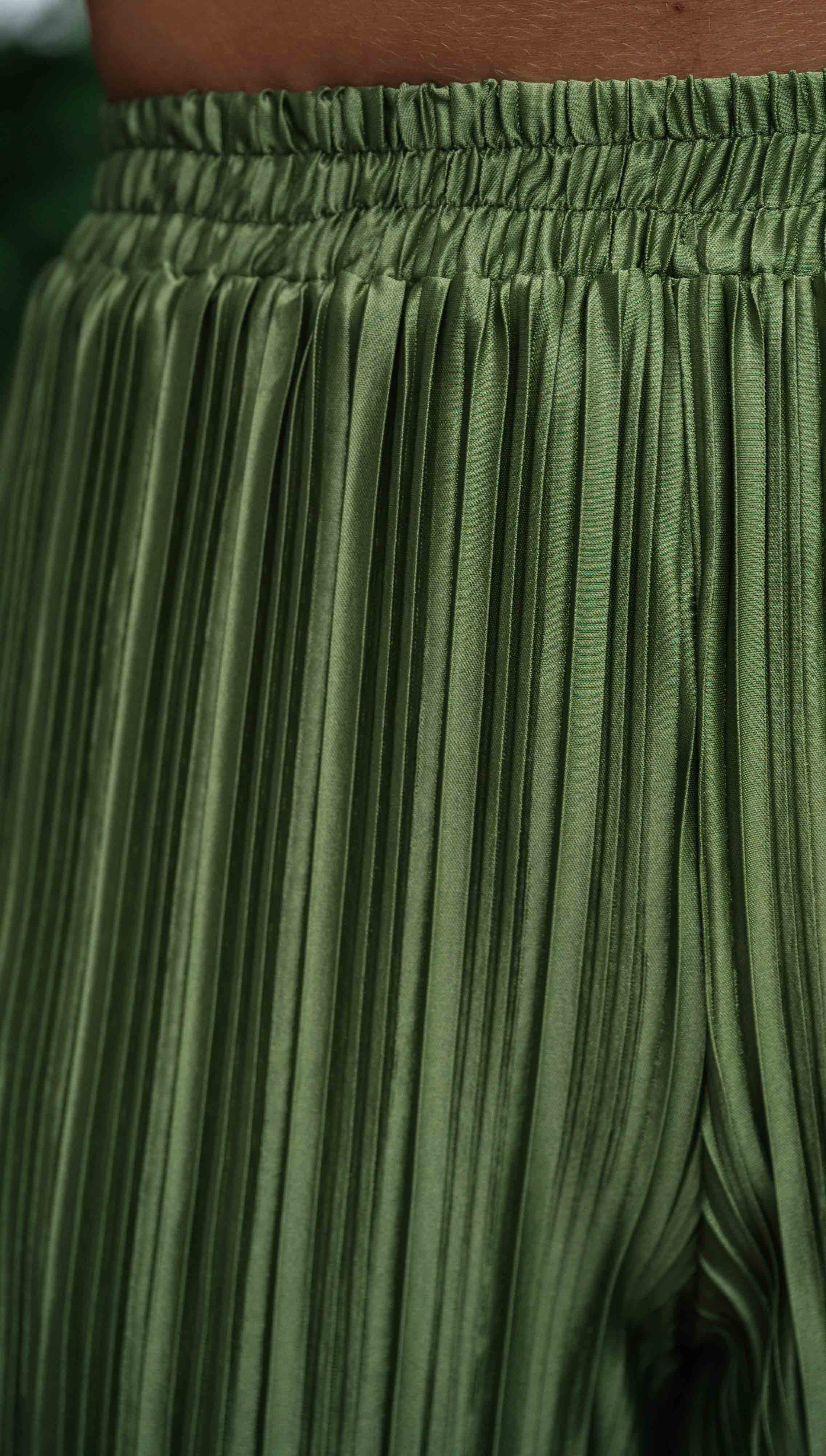 Two Piece Pleated Halter Pant Set