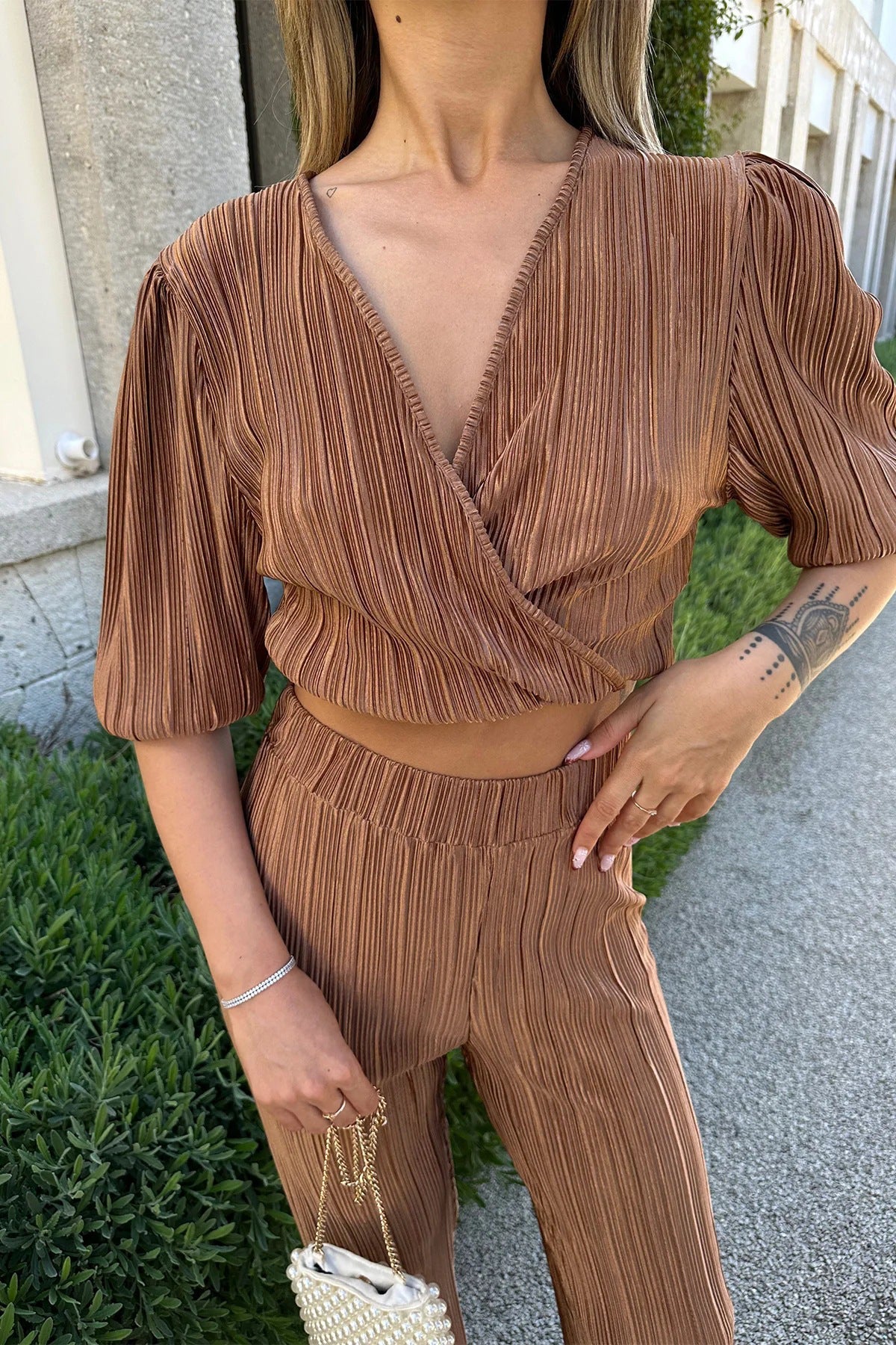 Haif Puffy Sleeve V Neck Tied Up Crop Top Straight Leg Pants Pleated Slim Matching Sets