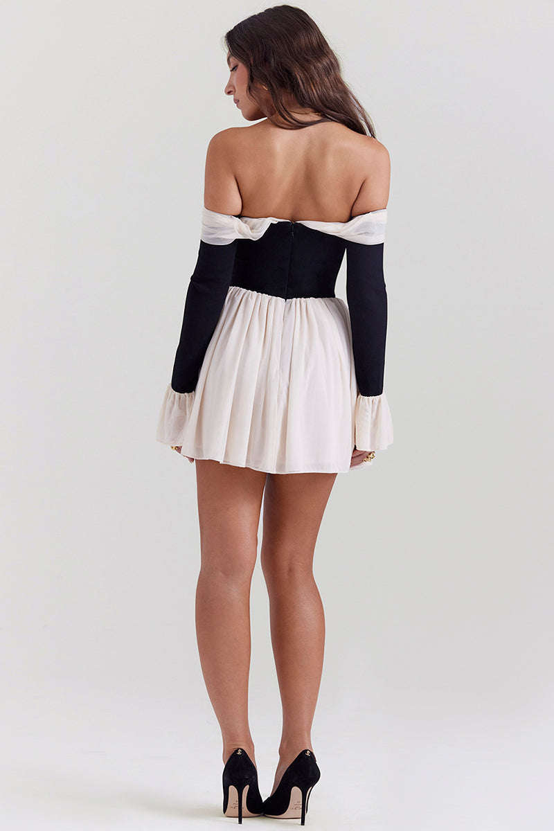 Off Shoulder Long Flare Sleeve Patchwork Knotted Pleated Hem Party Mini Dresses-White