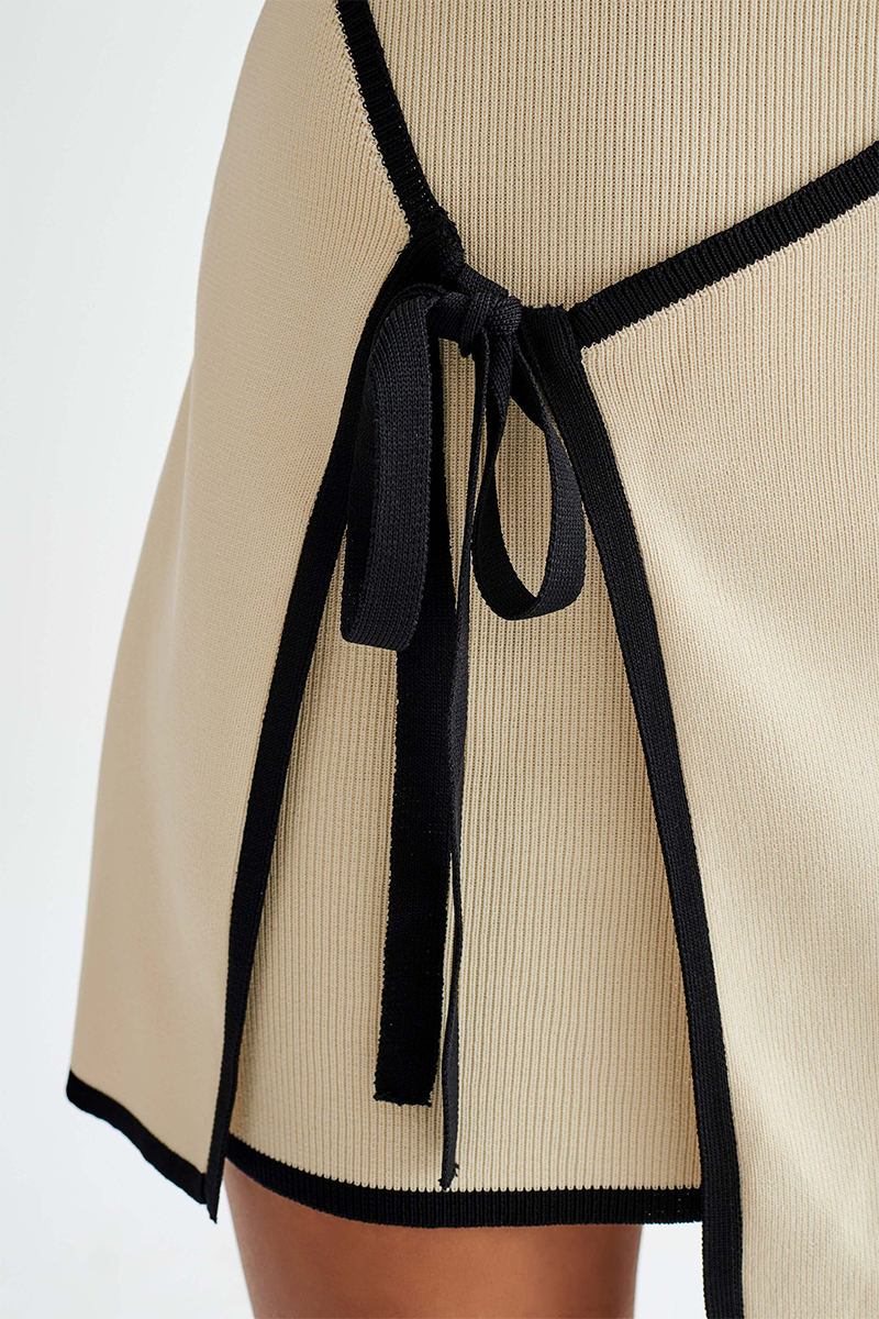 Contrast Edge Strapless Slim Fit Tie Up Knit Mini Dresses-Beige